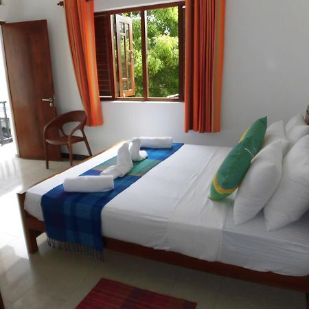 Bed and Breakfast Pick & Go White House Negombo Zewnętrze zdjęcie