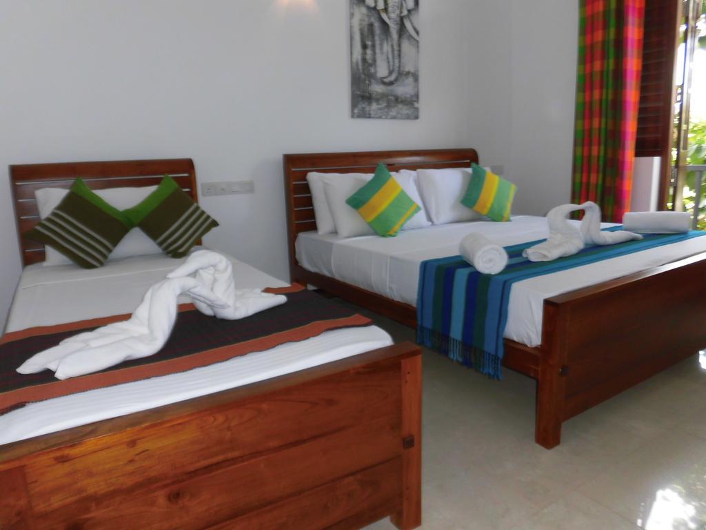 Bed and Breakfast Pick & Go White House Negombo Zewnętrze zdjęcie