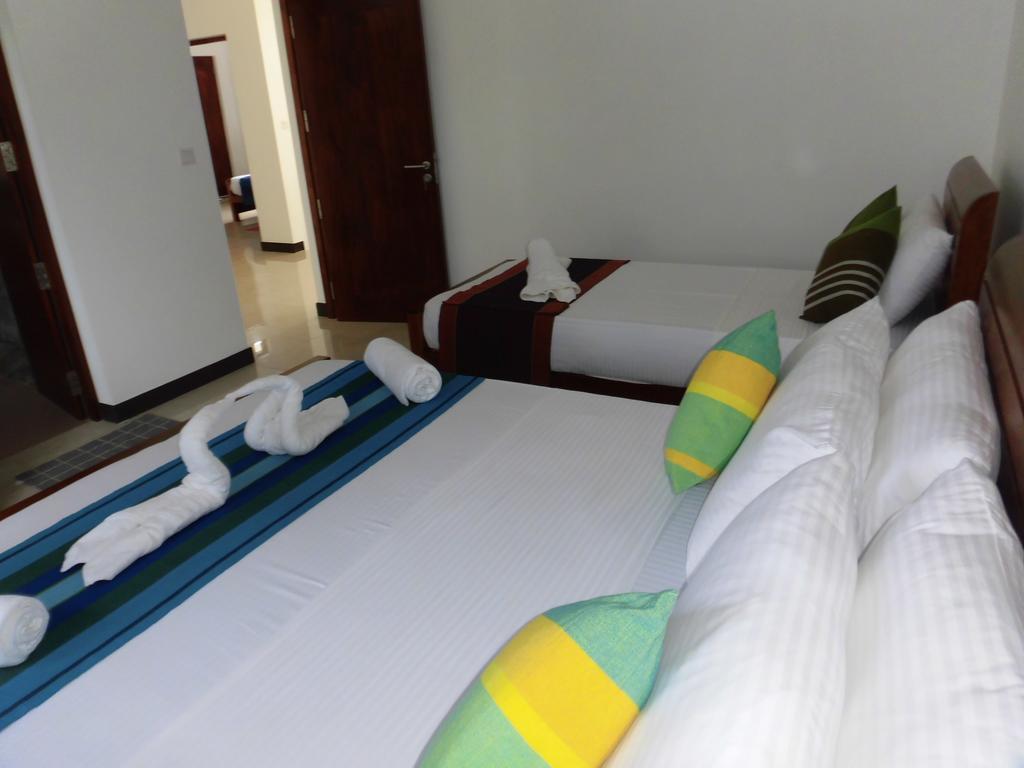 Bed and Breakfast Pick & Go White House Negombo Zewnętrze zdjęcie