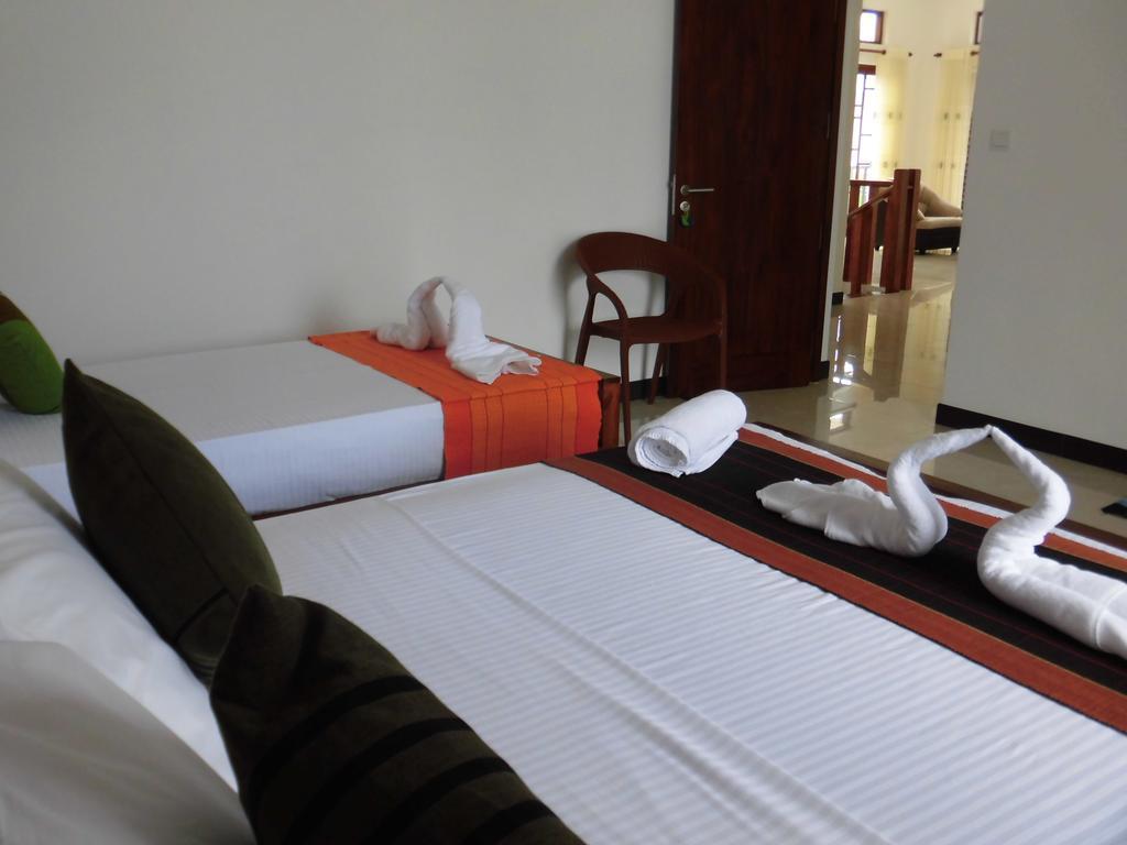 Bed and Breakfast Pick & Go White House Negombo Zewnętrze zdjęcie