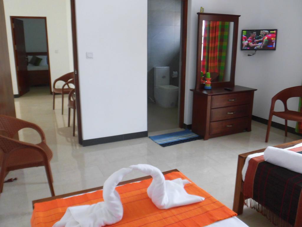 Bed and Breakfast Pick & Go White House Negombo Zewnętrze zdjęcie
