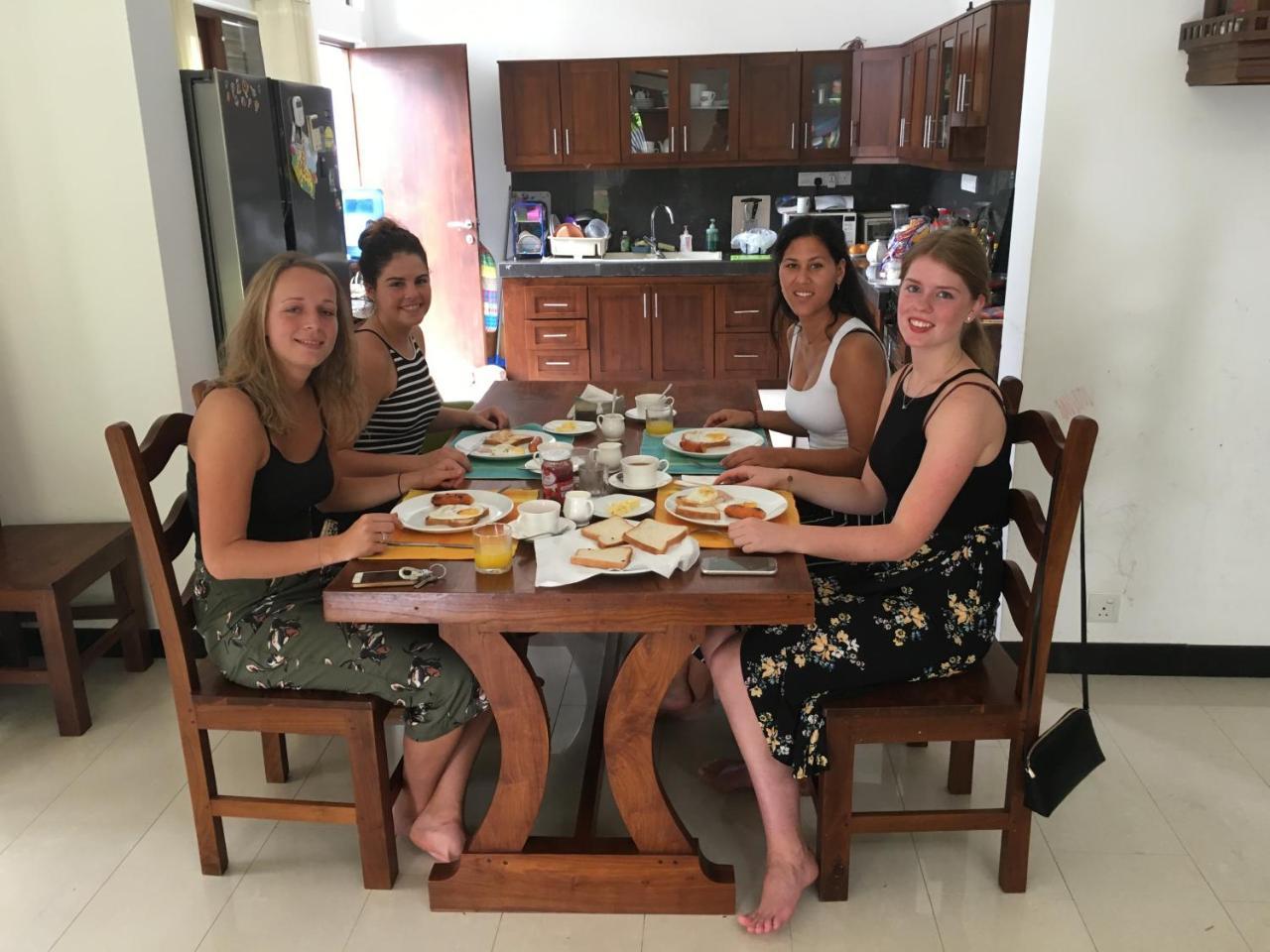 Bed and Breakfast Pick & Go White House Negombo Zewnętrze zdjęcie