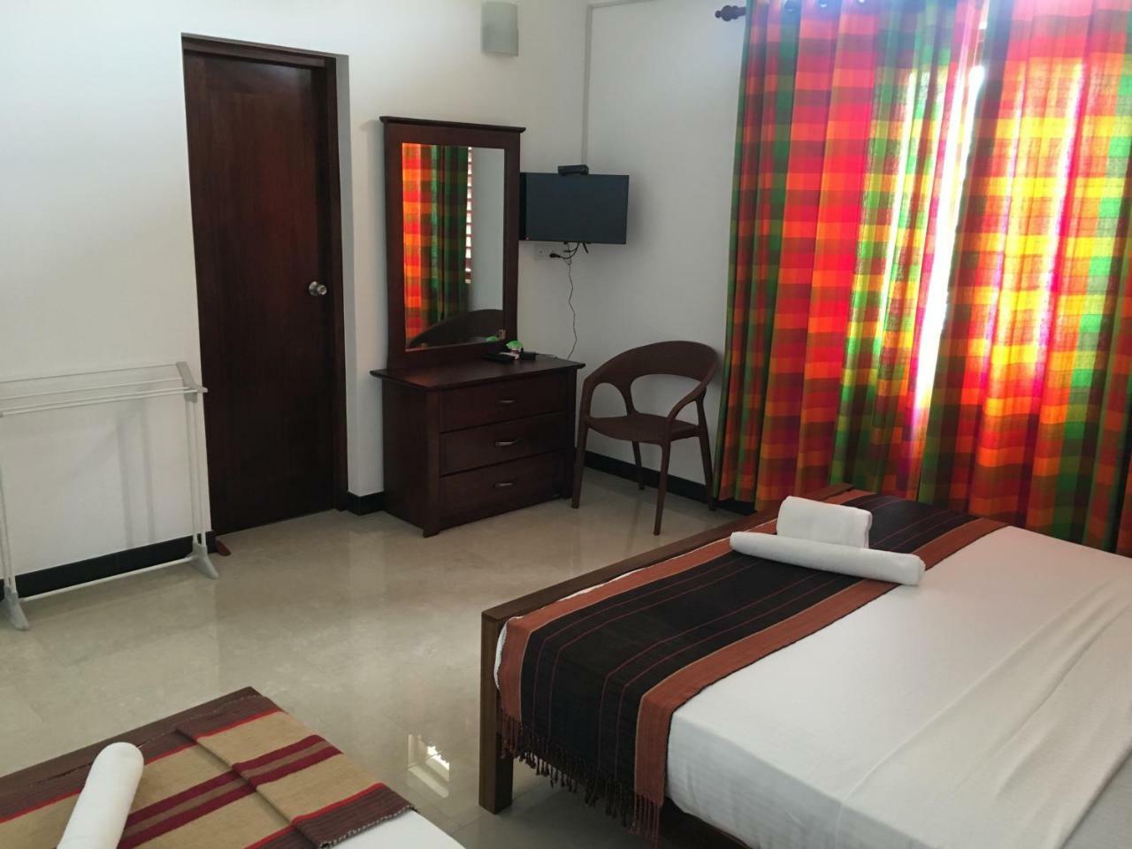 Bed and Breakfast Pick & Go White House Negombo Zewnętrze zdjęcie